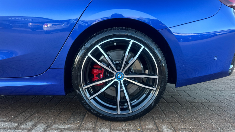 BMW 3 Series 330e M Sport 5dr Step Auto Estate